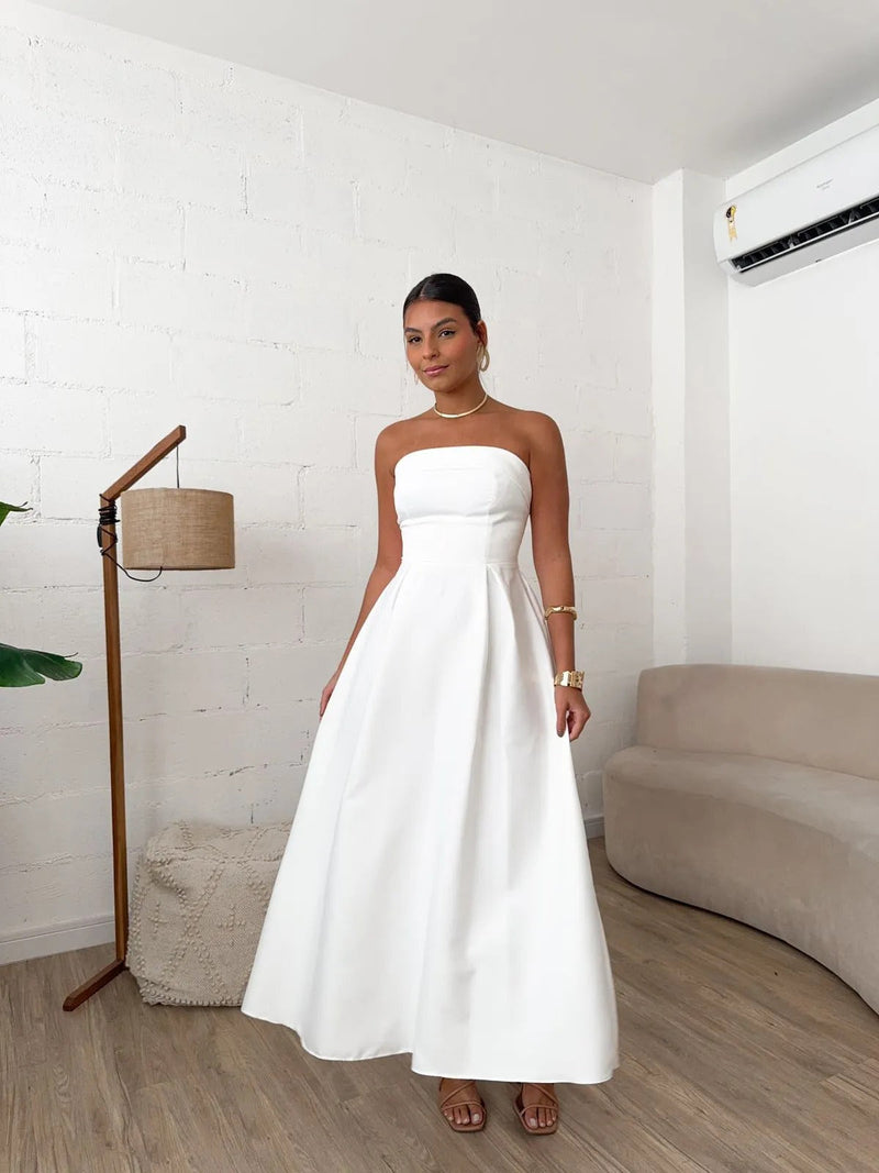 Vestido Selene – Glamour & Impacto